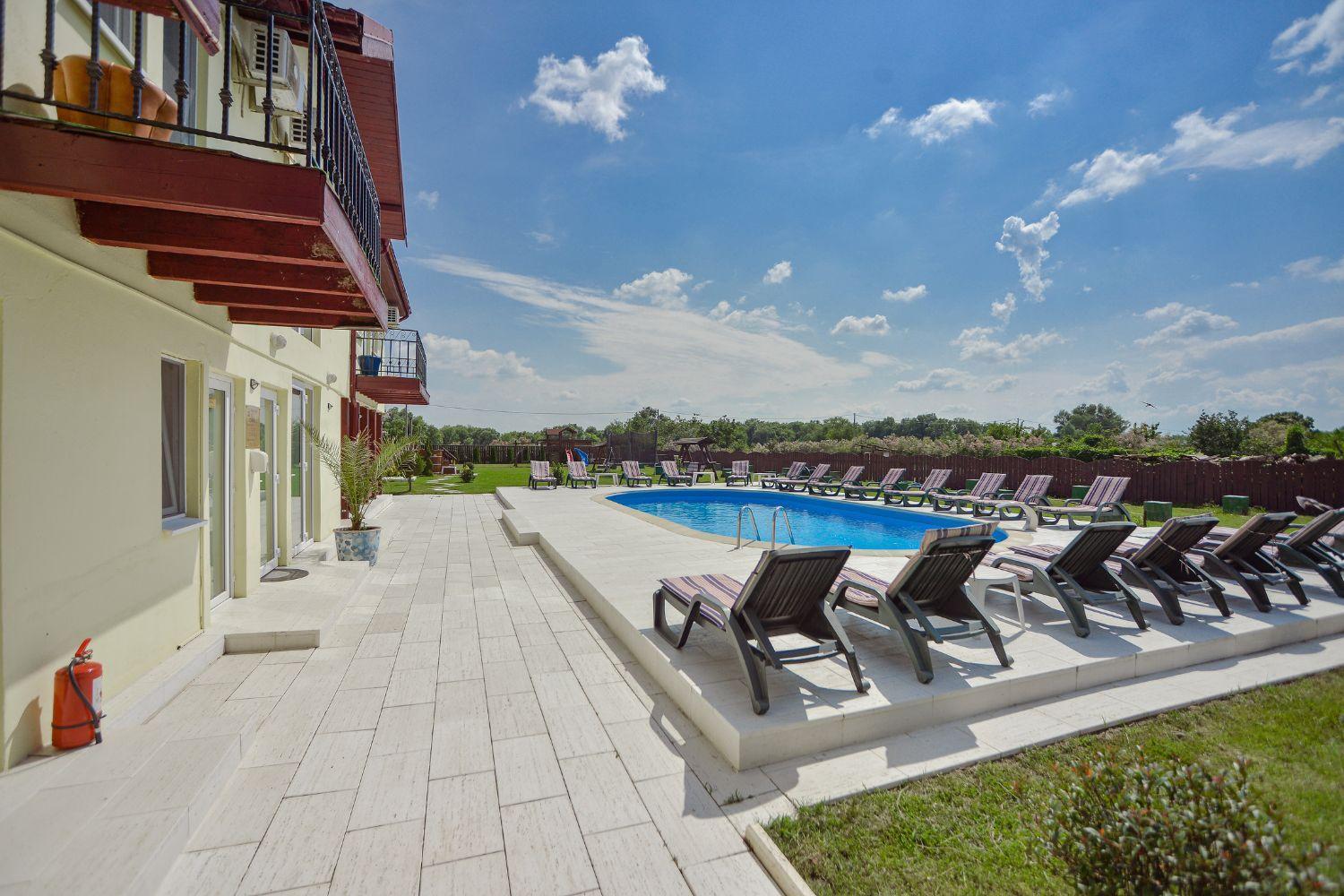 Pensiunea Ovidiu Crisan  Exterior photo
